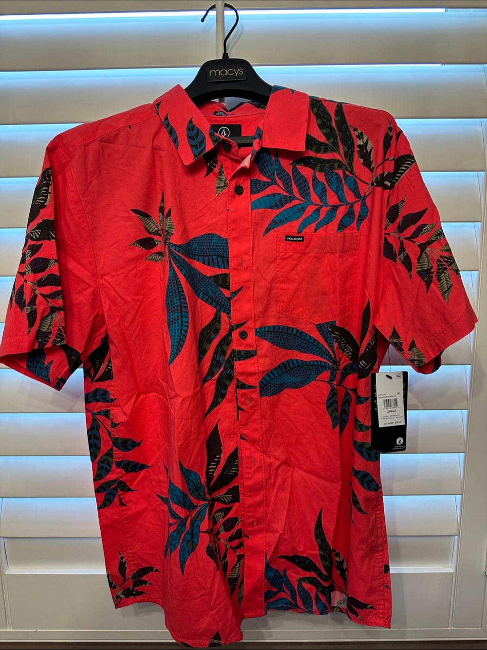 Volcom Red Short-Sleeve Tropical Button-Down Shirt
